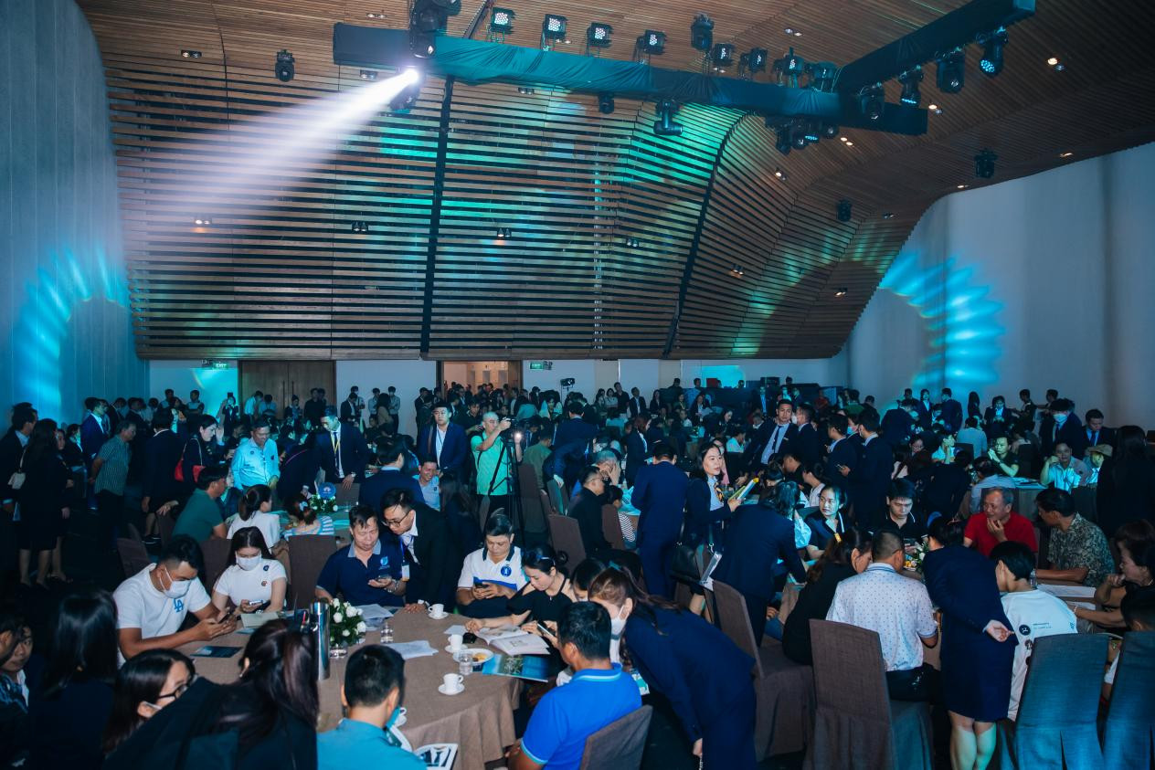 Lễ giới thiệu The Hybrid thu hút hơn 300 khách hàng và nhà đầu tư tham dự Lễ giới thiệu The Hybrid thu hút hơn 300 khách hàng và nhà đầu tư tham dự