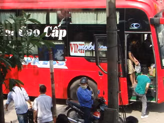 Dư luận đề nghị Công an TP. Hà Nội mạnh tay trấn át nạn xe dù, đảm bảo cho người dân được đi lại an toàn