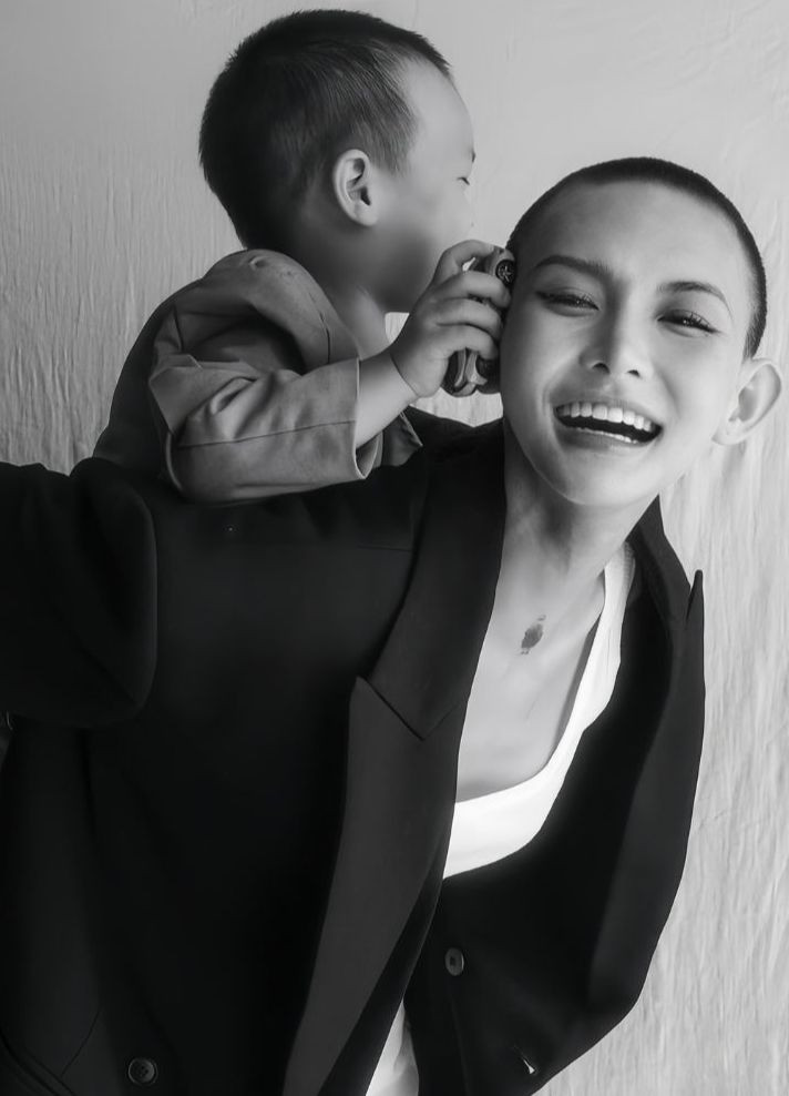 Sau khi rời nhà Decao, Lâm Minh và con trai hiện đang sống tại TP.HCM.