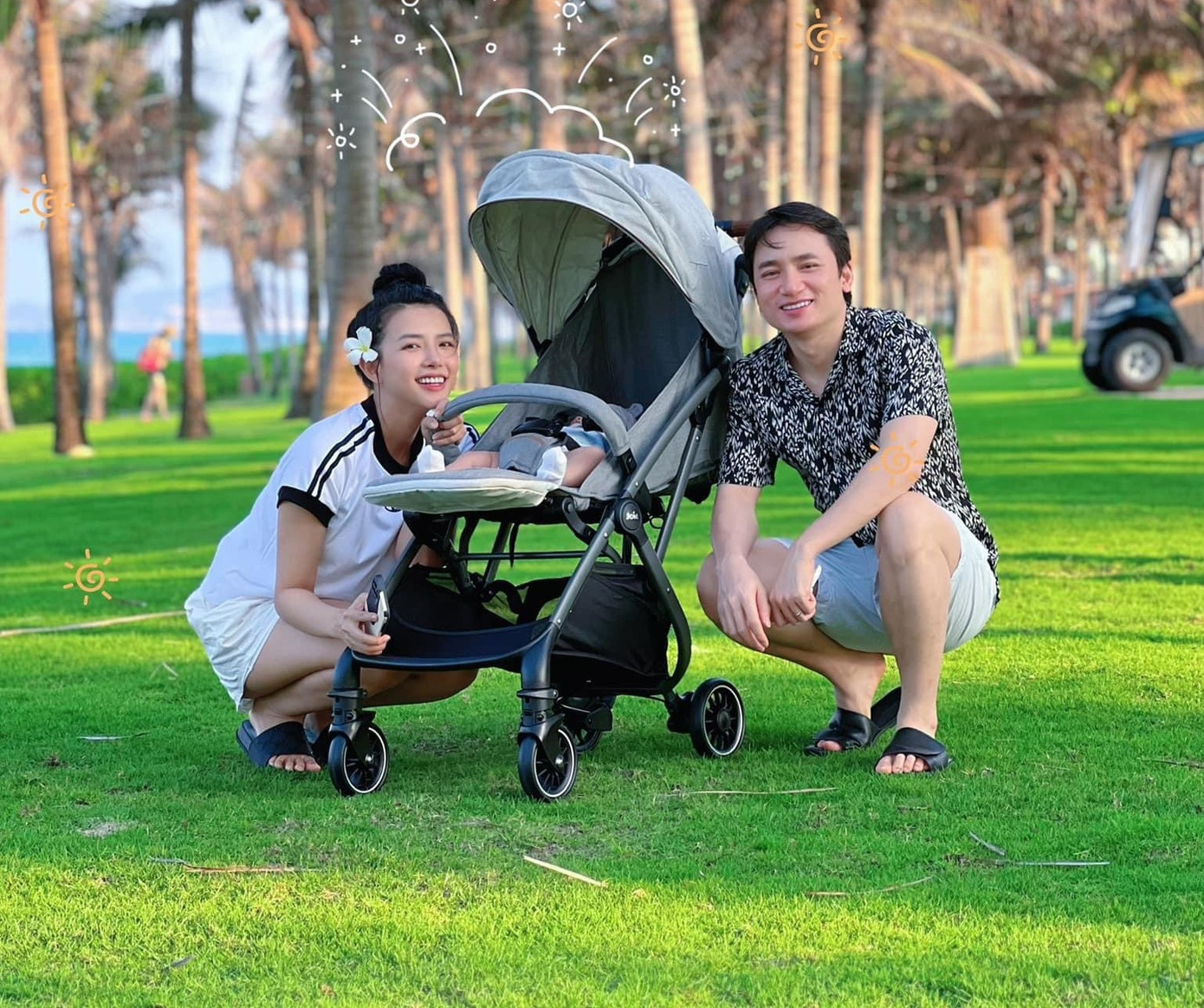 Phan Mạnh Quỳnh và bà xã Khánh Vy kết hôn vào năm 2021, đến tháng 1/2023 cặp đôi chào đón con gái đầu lòng, được gọi thân mật là bé Ốc. Ảnh: FBNV