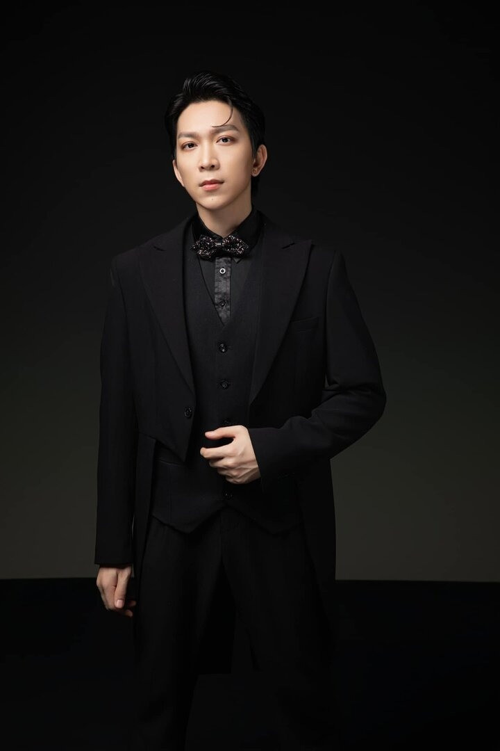 Khán giả khuyên Tăng Phúc nên tạm thời ngừng sử dụng mạng xã hội. Khán giả khuyên Tăng Phúc nên tạm thời ngừng sử dụng mạng xã hội.