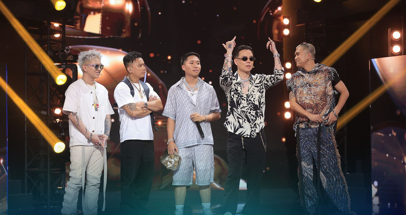 Các nghệ sĩ Rap đi lên từ Underground đang ngày càng được công chúng quan tâm. Các nghệ sĩ Rap đi lên từ Underground đang ngày càng được công chúng quan tâm.