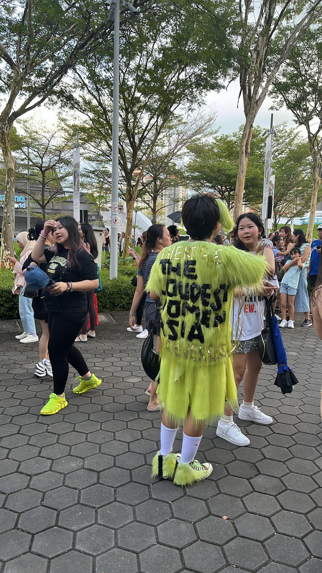 Thành công của The Eras Tour đó là hướng tới mọi đối tượng khán giả. Thành công của The Eras Tour đó là hướng tới mọi đối tượng khán giả.