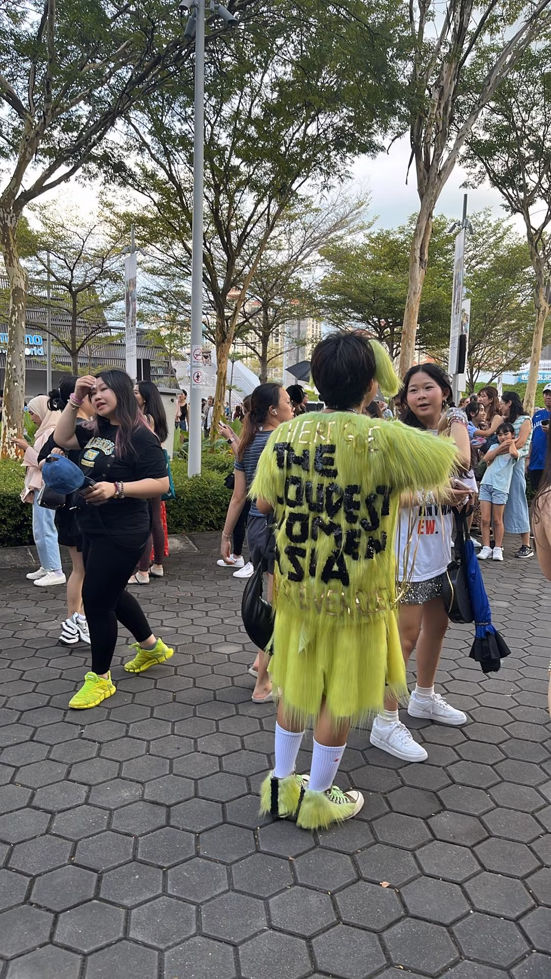 Thành công của The Eras Tour đó là hướng tới mọi đối tượng khán giả. Thành công của The Eras Tour đó là hướng tới mọi đối tượng khán giả.