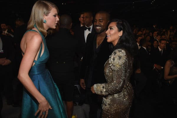 Vợ chồng Kim - Kanye từng có mối quan hệ khá tốt với Taylor trước khi lật mặt. Vợ chồng Kim - Kanye từng có mối quan hệ khá tốt với Taylor trước khi lật mặt.