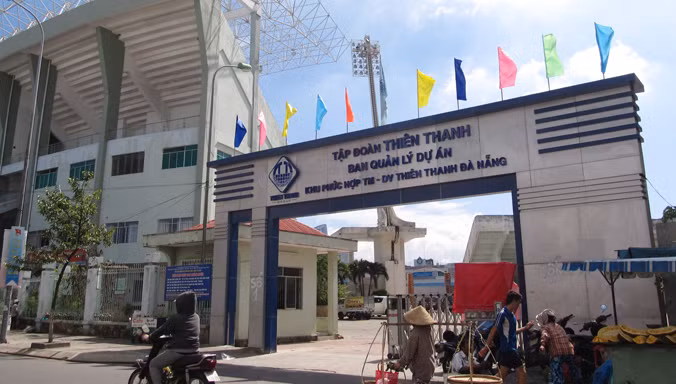 Kỷ luật 2 cán bộ tiếp tay bán sân vận động Chi Lăng ảnh 3