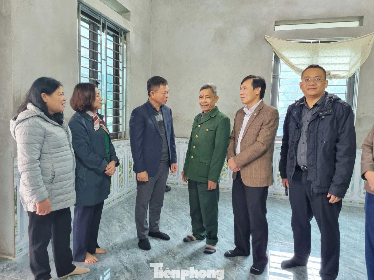 Ông On có được ngôi nhà khang trang có sự góp ngày công của Hội Phụ nữ, đoàn viên thanh niên, hàng xóm láng giềng.