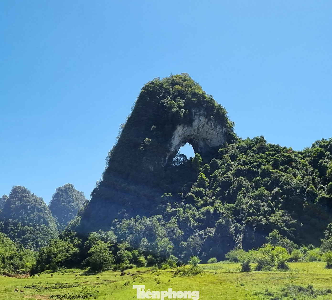 Mắt Thần Núi được Bộ Văn hóa, Thể thao và Du lịch xếp hạng Danh lam thắng cảnh quốc gia theo Quyết định số 1988/QĐ-BVHTTDL ngày 29/6/2021.