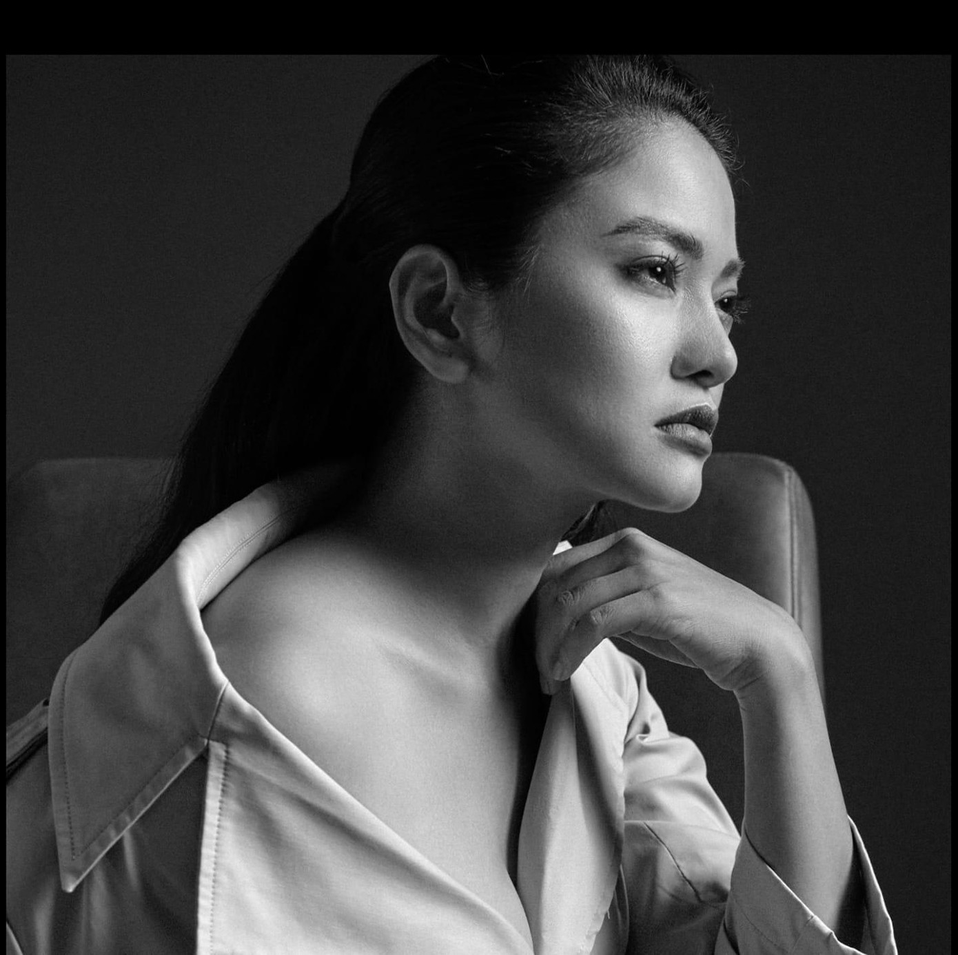 Nữ diễn viên kín tiếng trên mạng xã hội. Cô muốn khán giả nhớ đến mình với những vai diễn hơn những thứ hào nhoáng.