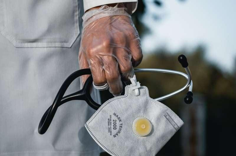 Nỗi ám ảnh về đại dịch COVID-19 luôn đeo bám các nhân viên y tế Nỗi ám ảnh về đại dịch COVID-19 luôn đeo bám các nhân viên y tế