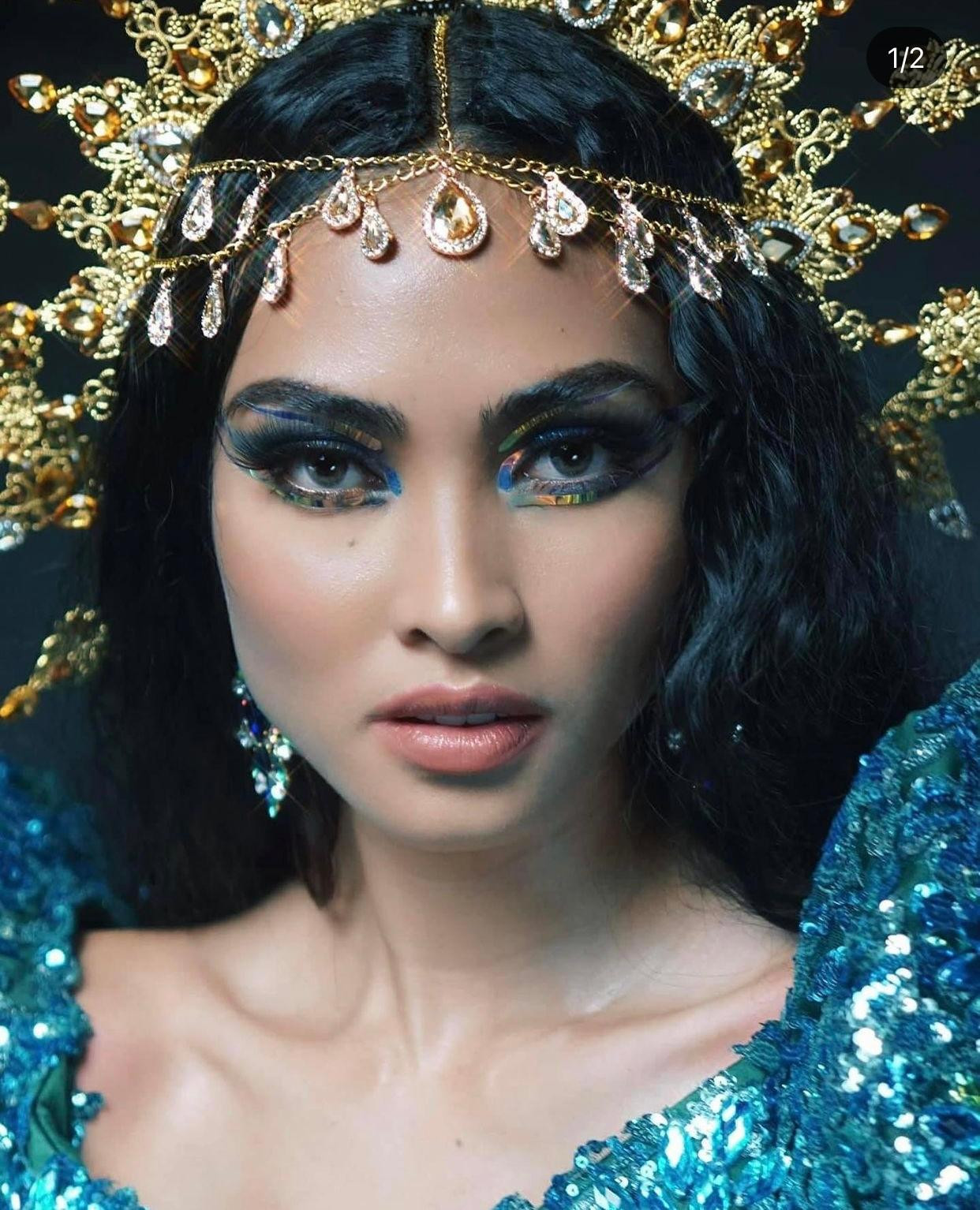 Các fans cũng háo hức về những thông điệp mà Beatrice Luigi Gomez sẽ chia sẻ về cộng đồng LGBT tại cuộc thi Miss Universe sắp tới. Các fans cũng háo hức về những thông điệp mà Beatrice Luigi Gomez sẽ chia sẻ về cộng đồng LGBT tại cuộc thi Miss Universe sắp tới.