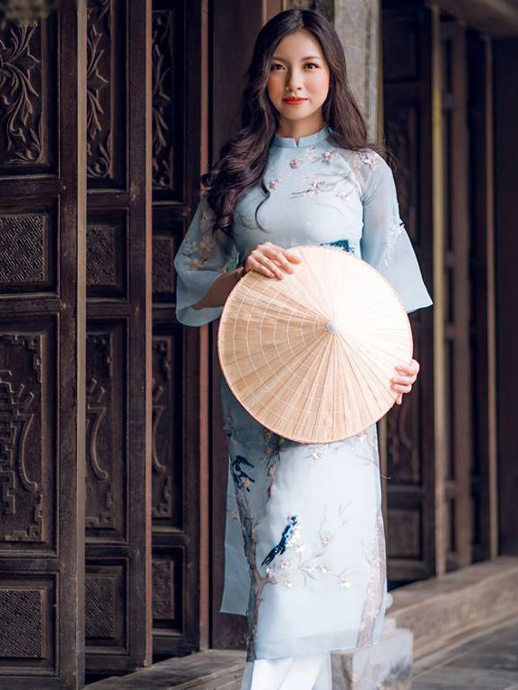 12 nữ sinh đẹp nhất Ngoại giao khoe sắc cố đô Hoa Lư ảnh 3