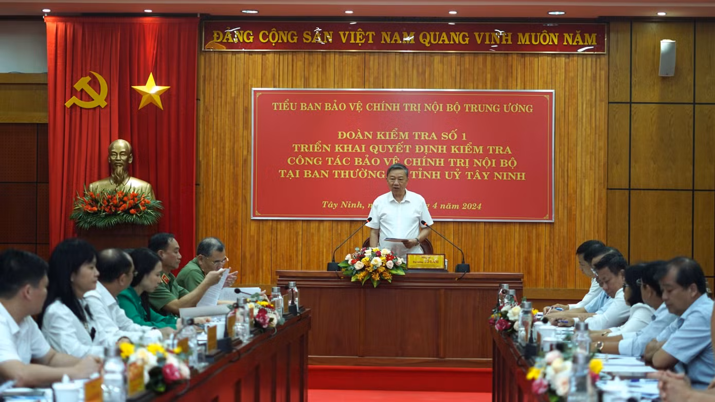 Đại tướng Tô Lâm phát biểu tại buổi làm việc, chiều 17/4. Ảnh: B.T.N