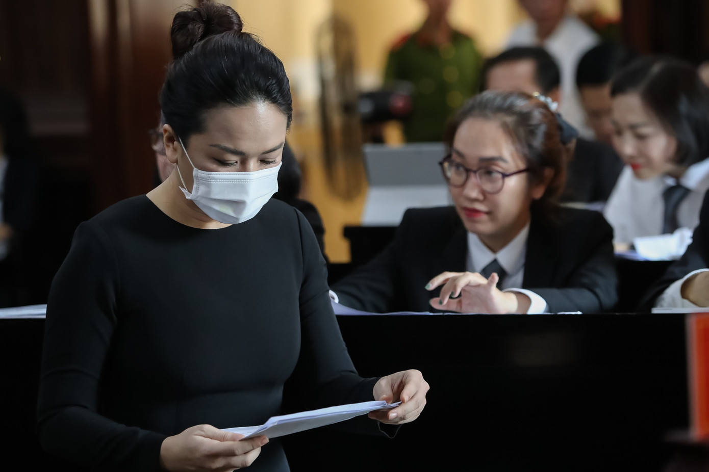 Bà Trần Ngọc Bích tại tòa sáng nay 24/4. Bà Trần Ngọc Bích tại tòa sáng nay 24/4.