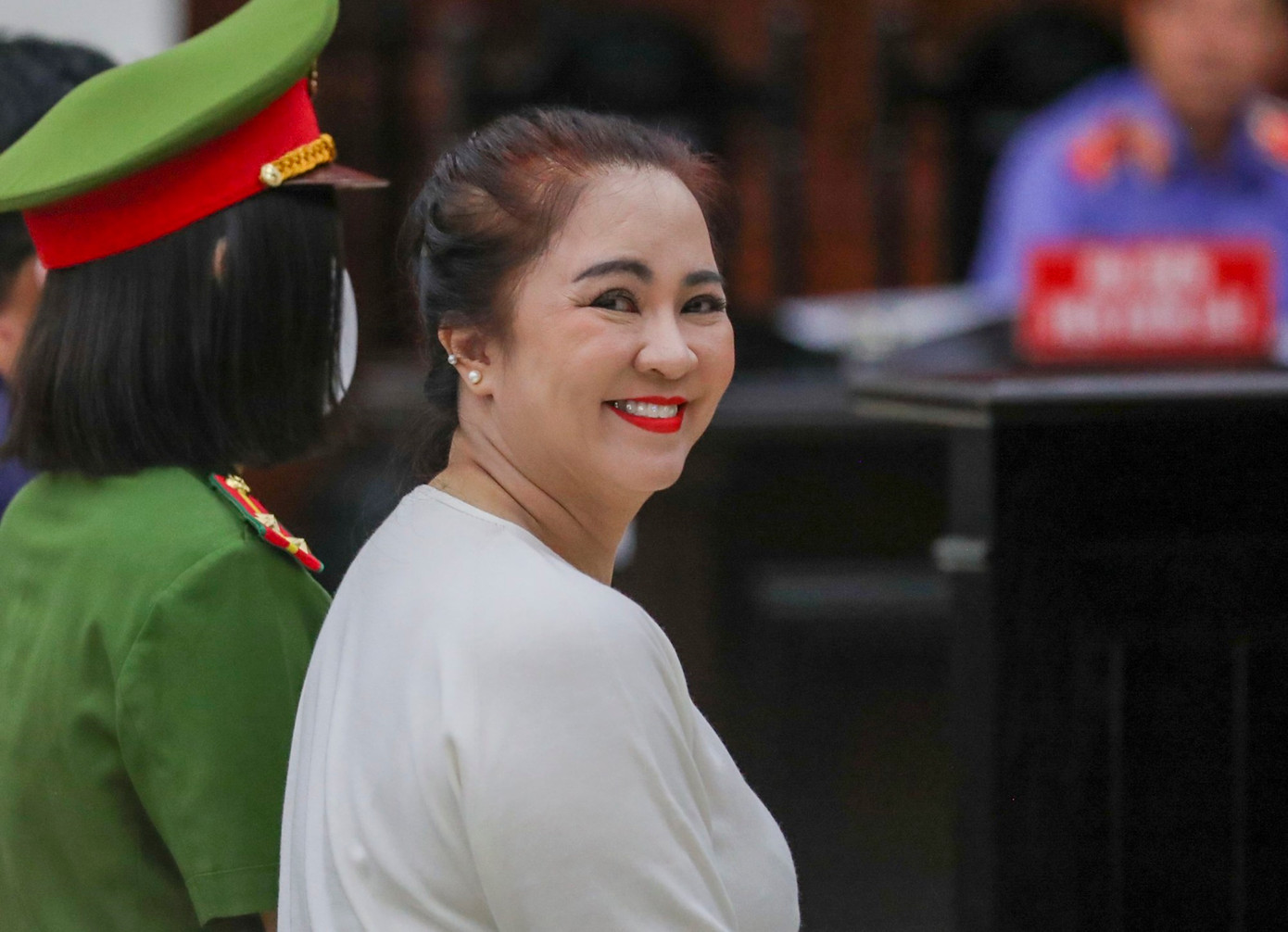 Bà Nguyễn Phương Hằng tại phiên tòa sáng nay 4/4. Ảnh: Duy Anh.