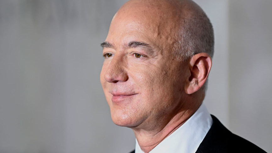 Jeff Bezos trở thành tỷ phú giàu nhất thế giới. (Ảnh: Getty)