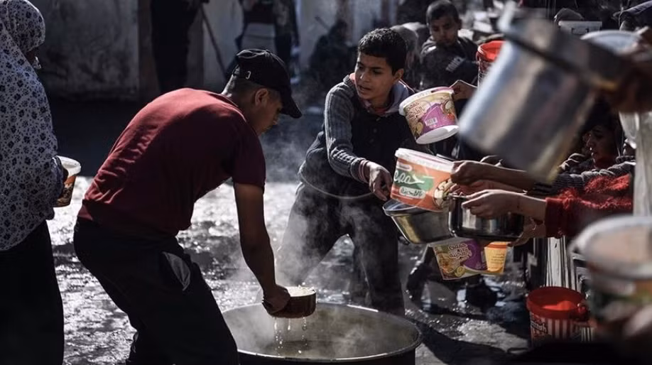 Liên Hợp Quốc cho biết người dân Dải Gaza đang đối mặt với nạn đói. (Ảnh: AA)
