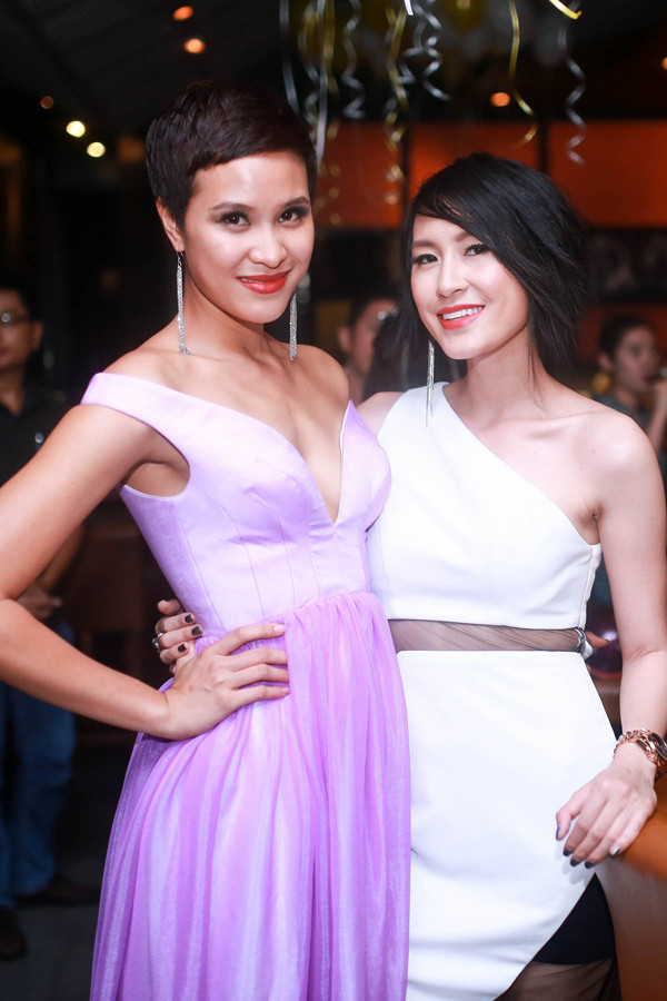 Hà Anh gợi cảm tới chúc mừng bạn thân Kathy Uyên ảnh 8