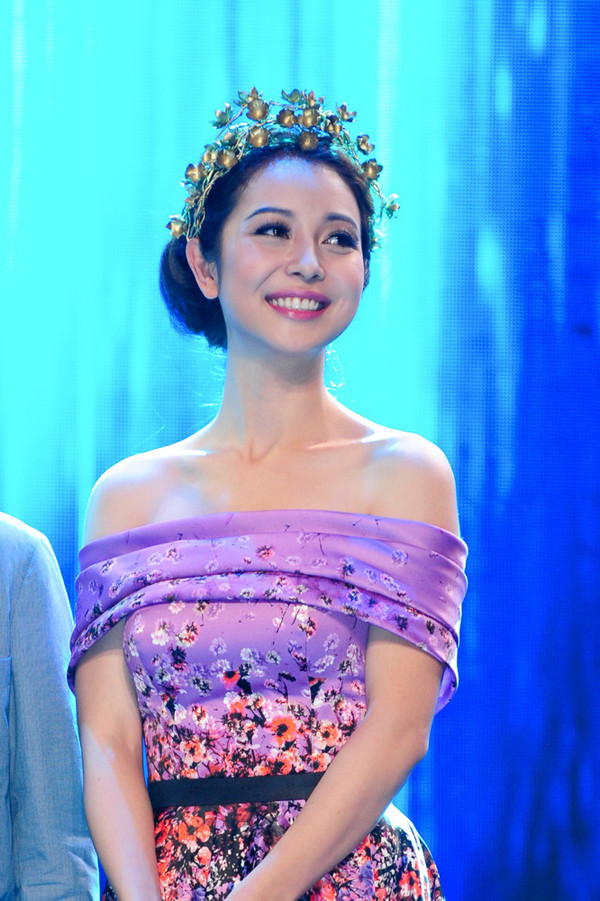 Jennifer Phạm đội vương miện làm lu mờ dàn mỹ nhân ảnh 11