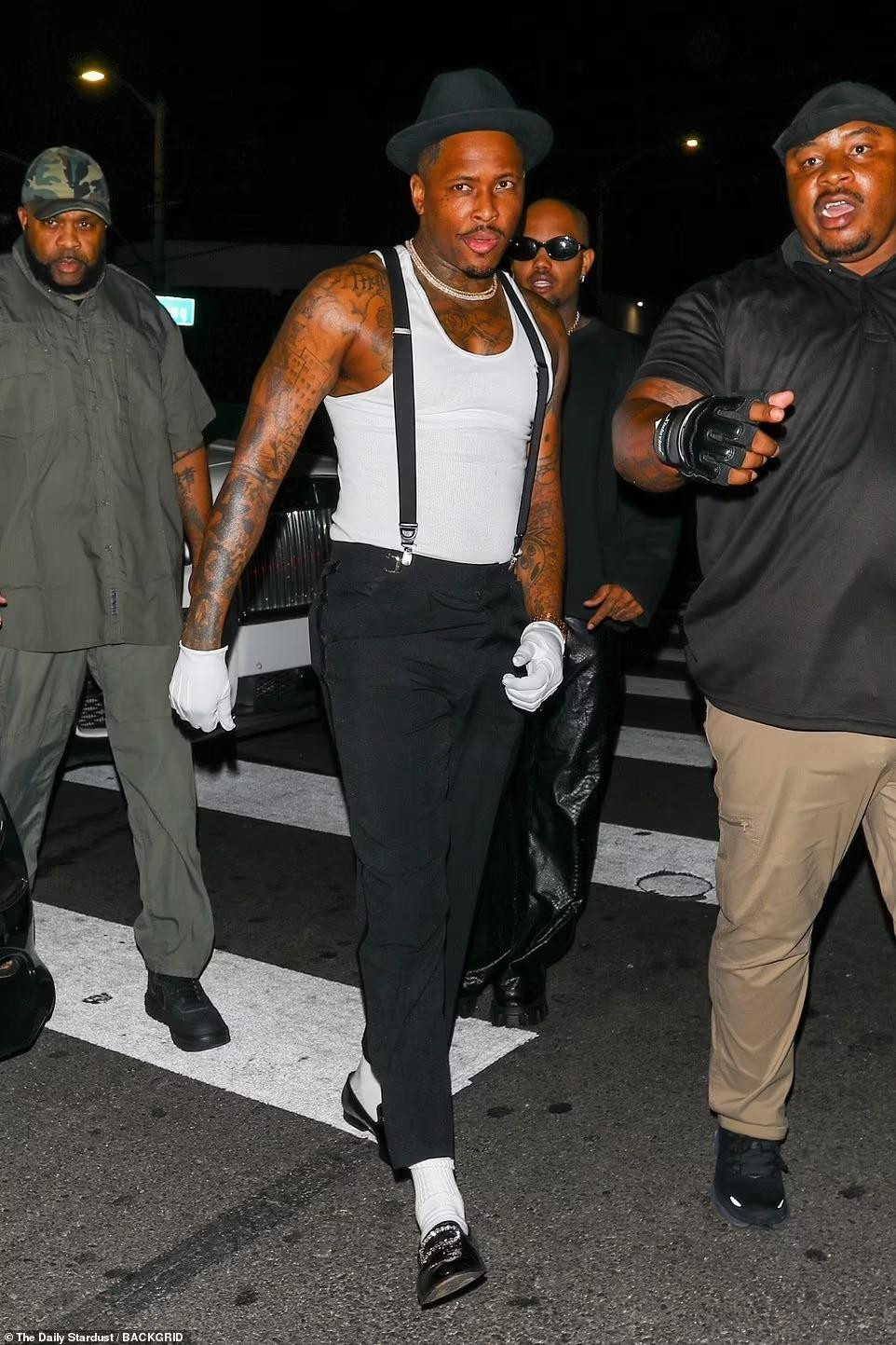 Nam nghệ sĩ Daysulan. Ảnh: Back Grid.