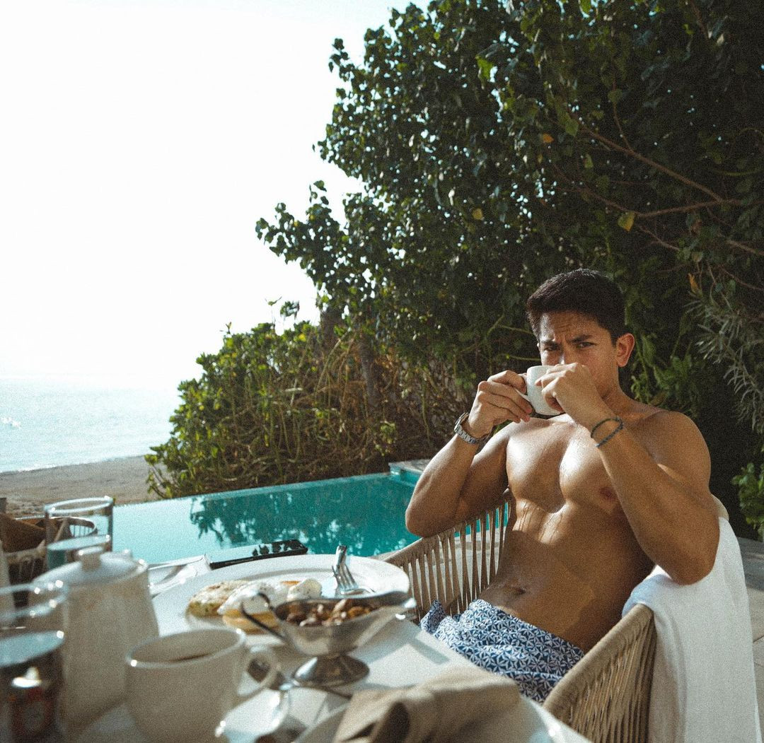 Sắc vóc đẹp như người mẫu của hoàng tử Brunei. Sắc vóc đẹp như người mẫu của hoàng tử Brunei.