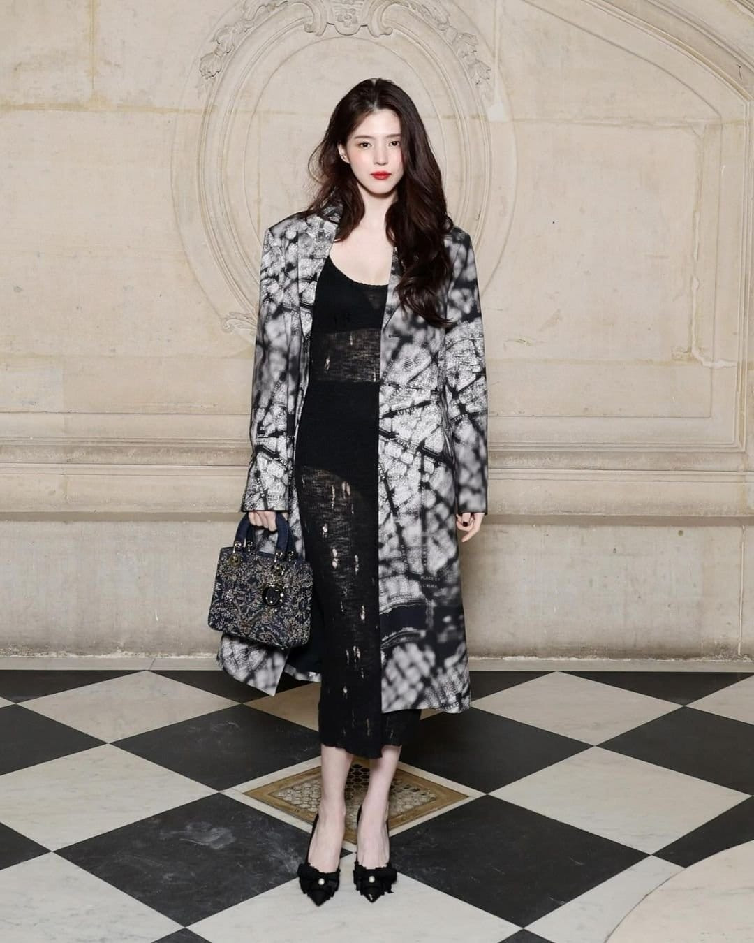 Han So Hee cuốn hút, yêu kiều khi đồng hành cùng Dior.