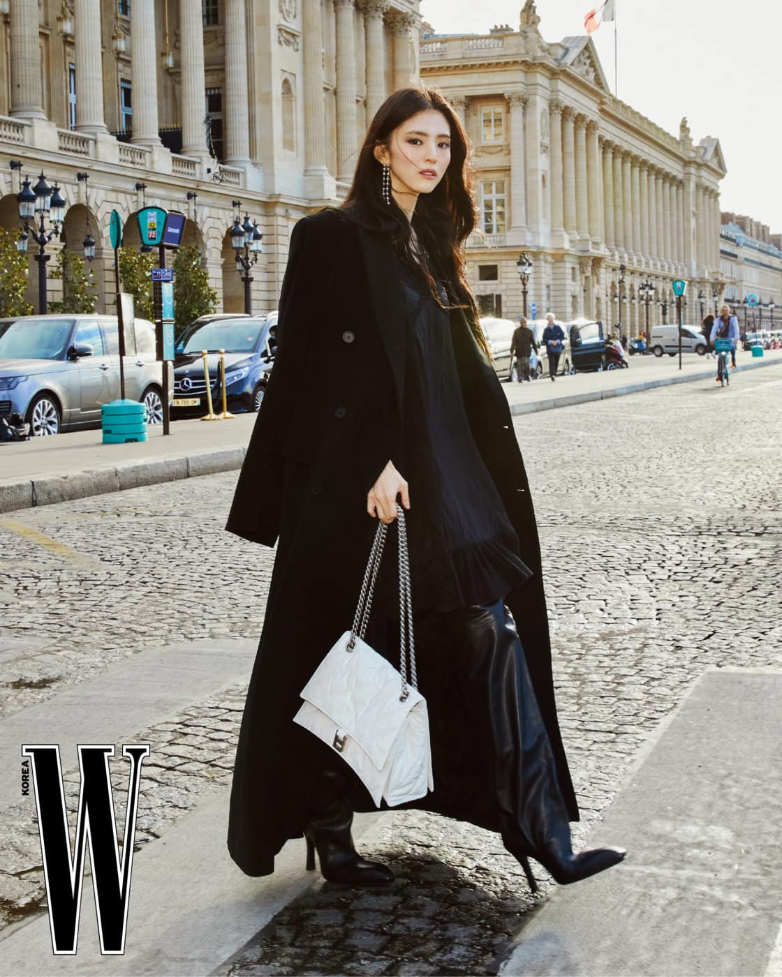 Han So Hee là nữ đại sứ toàn cầu người Hàn đầu tiên của Balenciaga.