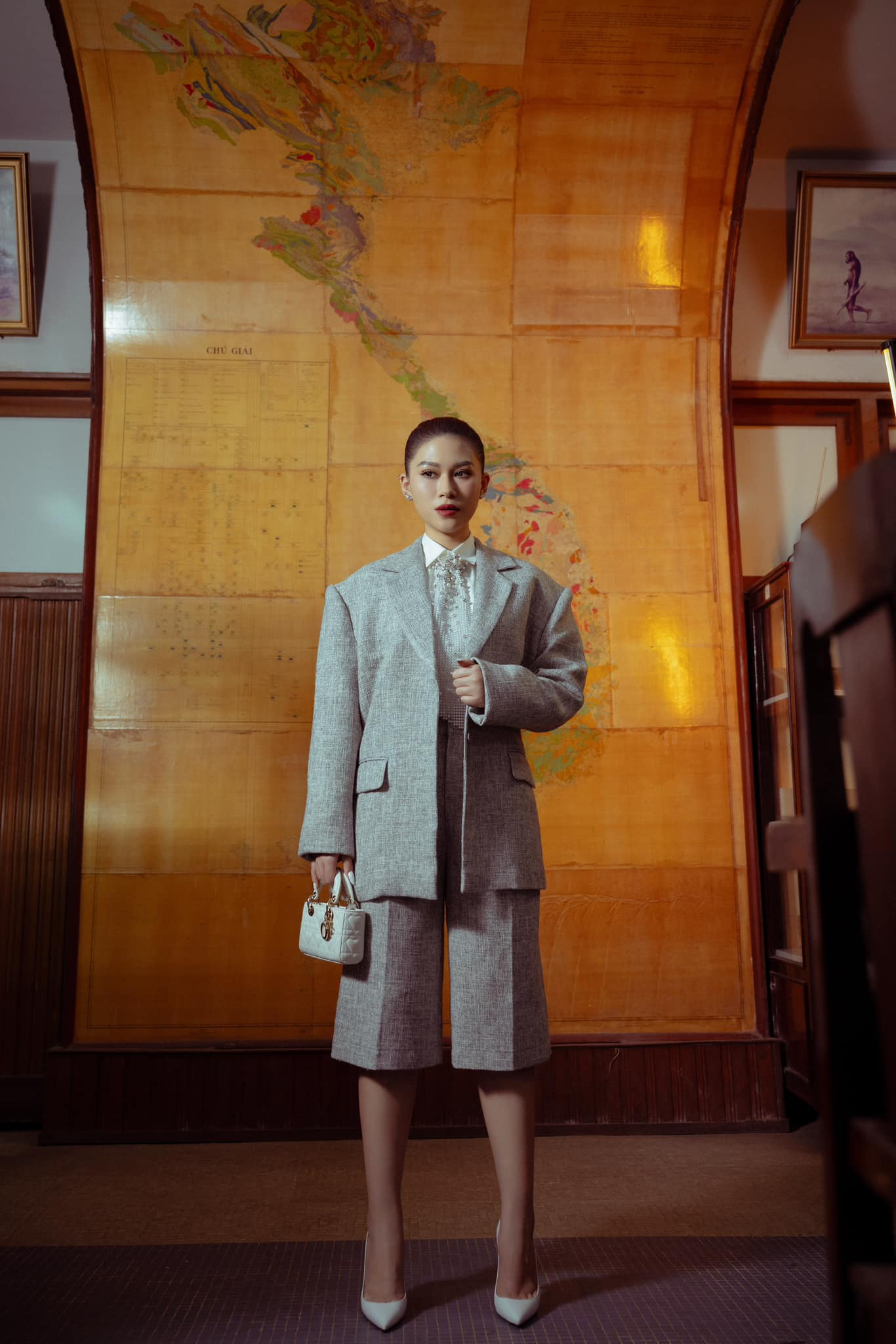 Rich kid Ngọc Thanh Tâm nhận về phản hồi tích cực khi diện trang phục phong cách lịch lãm.