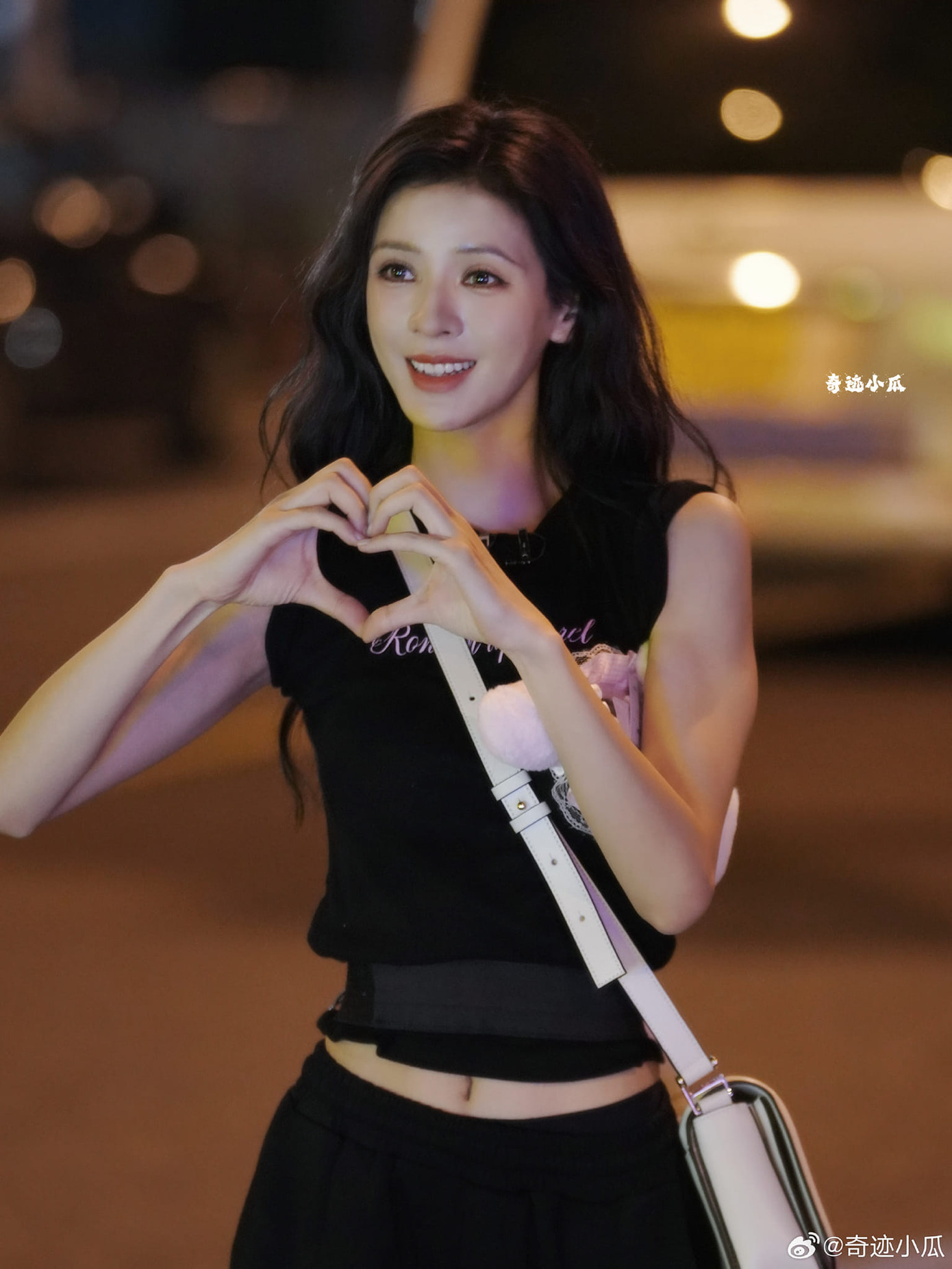 Nhan sắc của Trương Dư Hi được ví như "bước ra từ truyện tranh".