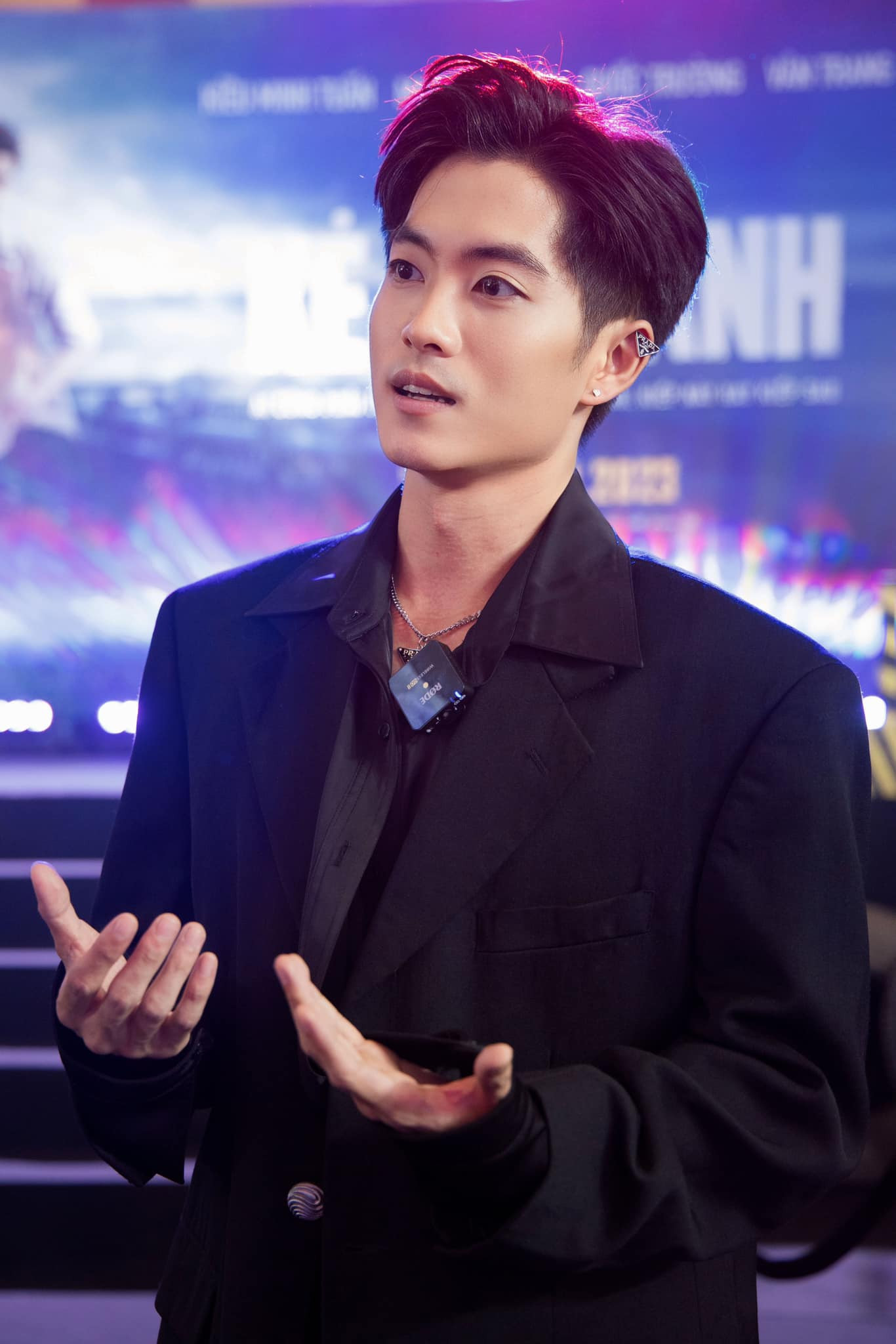 Vẻ lịch lãm của nam diễn viên trong âu phục tại các sự kiện. Vẻ lịch lãm của nam diễn viên trong âu phục tại các sự kiện.