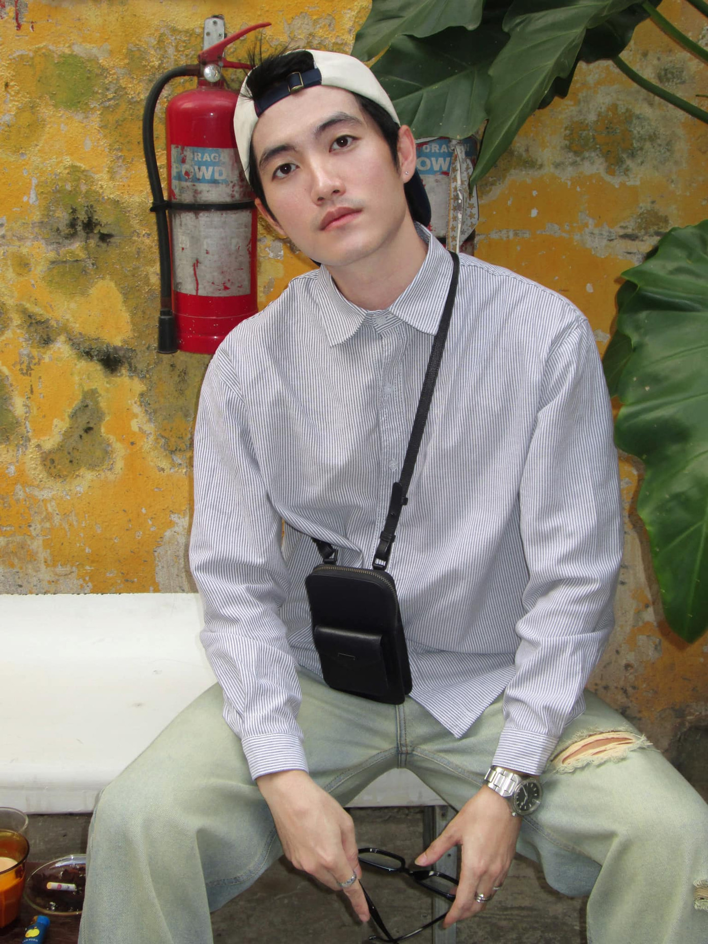 Nhan sắc thư sinh của mỹ nam 30 tuổi có nhiều nét tương đồng với chàng thơ Mắt Biếc - Trần Nghĩa nhưng nam tính, rắn rỏi hơn. Nhan sắc thư sinh của mỹ nam 30 tuổi có nhiều nét tương đồng với chàng thơ Mắt Biếc - Trần Nghĩa nhưng nam tính, rắn rỏi hơn.