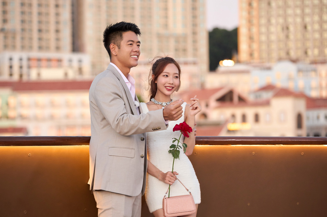 Màn &quot;kết đôi&quot; thành công giữa Michael Trương và Yuna Vũ cuối show hẹn hò vấp phải &quot;bão chỉ trích&quot; trên mạng xã hội.