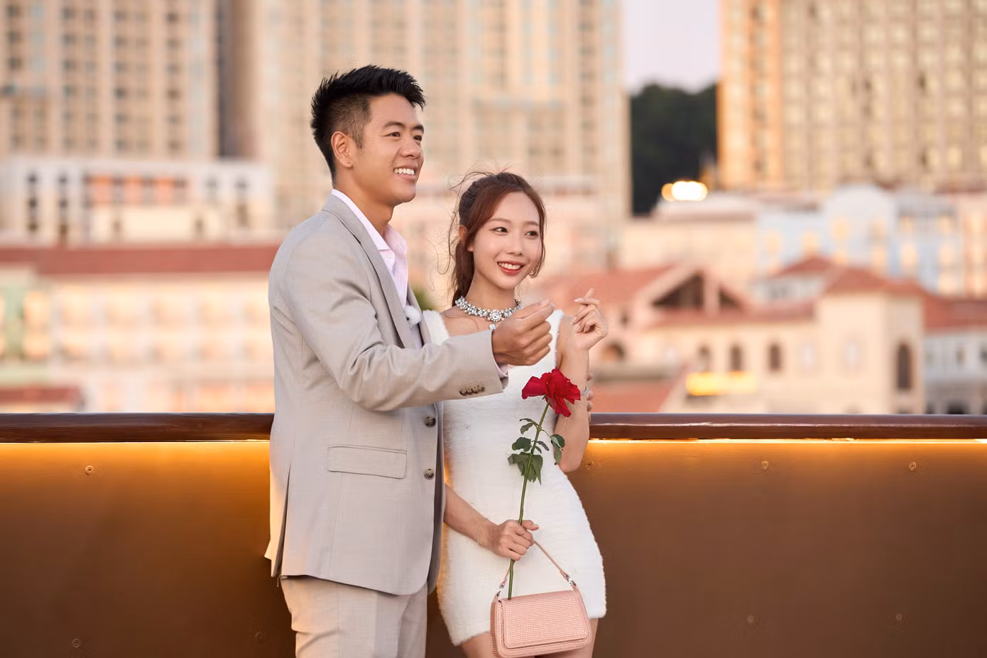 Michael Trương và Yuna Vũ là cặp người chơi nhận nhiều "gạch đá" khi ghép đôi thành công tại Đảo Thiên Đường.