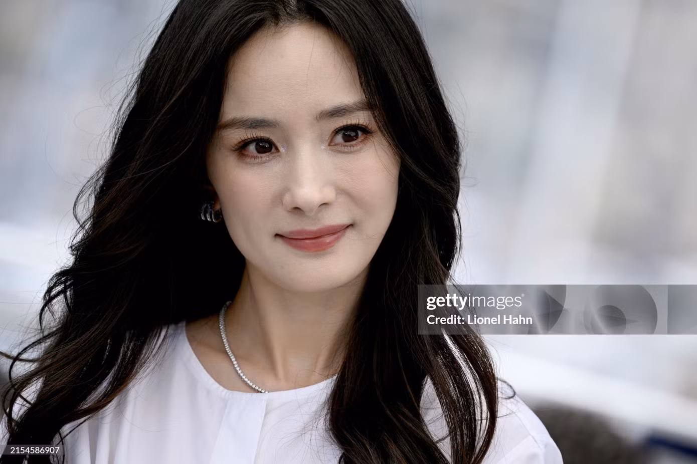 Diện mạo, khí chất của Dương Mịch dưới ống kính Getty Images bị đánh giá không bằng đàn chị hơn 8 tuổi, Chương Tử Di. Diện mạo, khí chất của Dương Mịch dưới ống kính Getty Images bị đánh giá không bằng đàn chị hơn 8 tuổi, Chương Tử Di.
