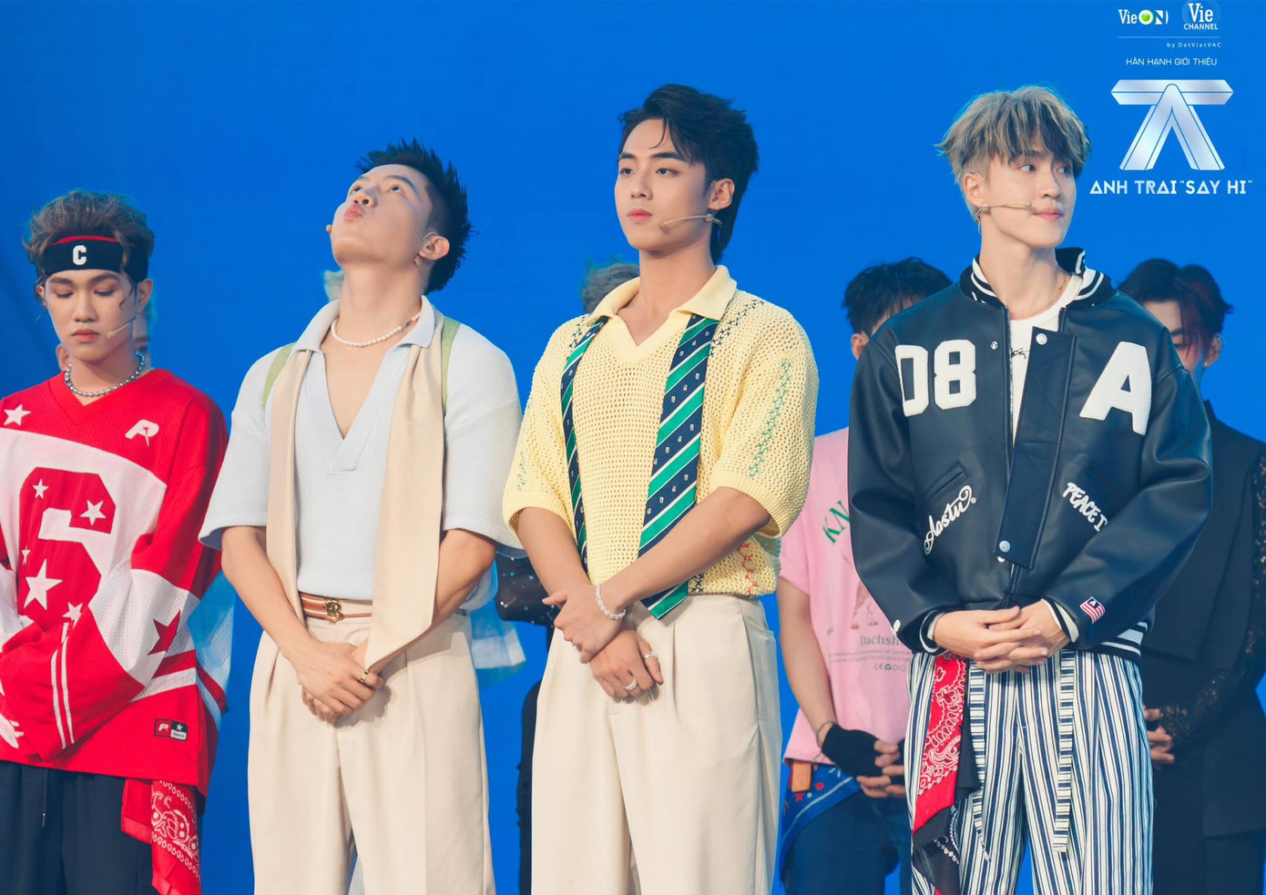 Anh Tú "Voi" cũng đã rất nỗ lực trong các thử thách của chương trình. Anh Tú "Voi" cũng đã rất nỗ lực trong các thử thách của chương trình.