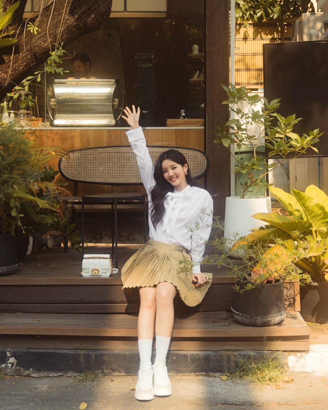 Outfit trẻ trung, sành điệu thường ngày của "nàng thơ" MONO.