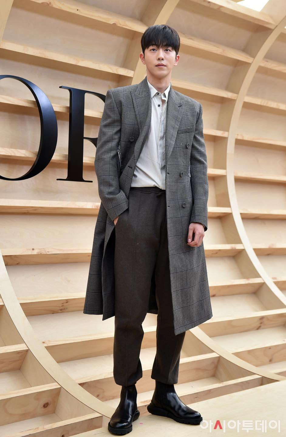 Nam Joo Hyuk trong các sự kiện của Dior thời trước khi nhập ngũ. Nam Joo Hyuk trong các sự kiện của Dior thời trước khi nhập ngũ.