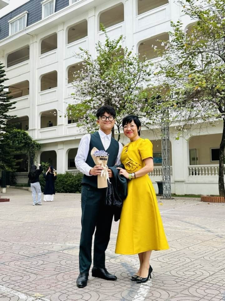 Sắc vóc nam tính của Gia Bảo ở tuổi 19 khiến netizen trầm trồ.