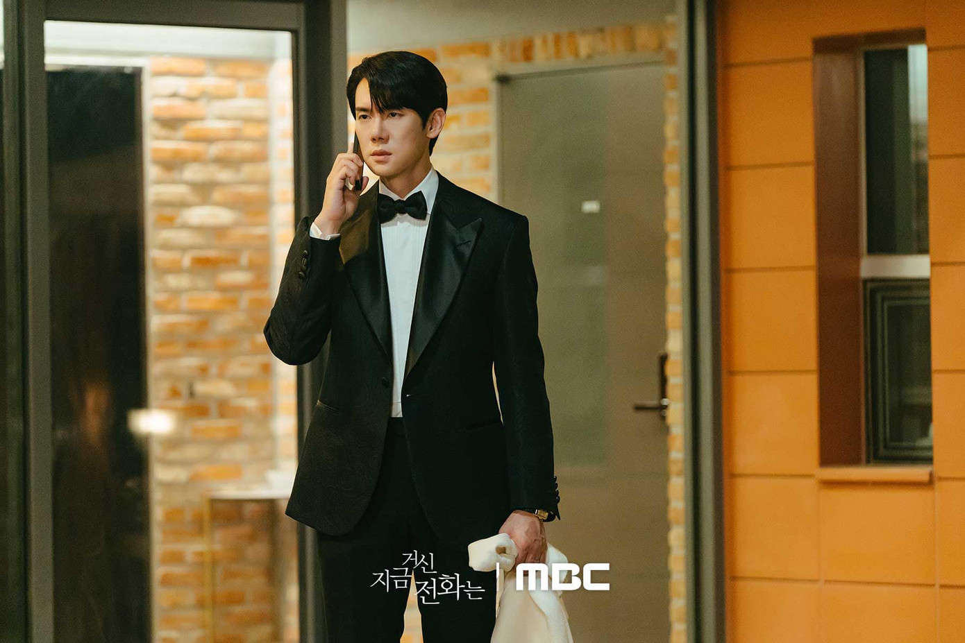 &quot;Vỏ bọc&quot; hoàn hảo, không tỳ vết thậm chí còn có phần cứng nhắc của Baek Sa Eon.