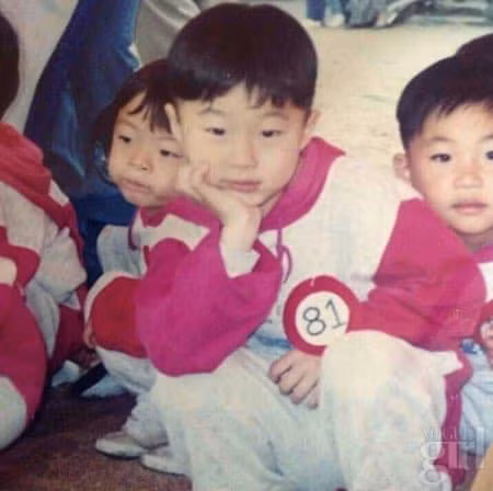Loạt hình kháu khỉnh thời còn nhỏ của Byeon Woo Seok hút hàng nghìn lượt tương tác.