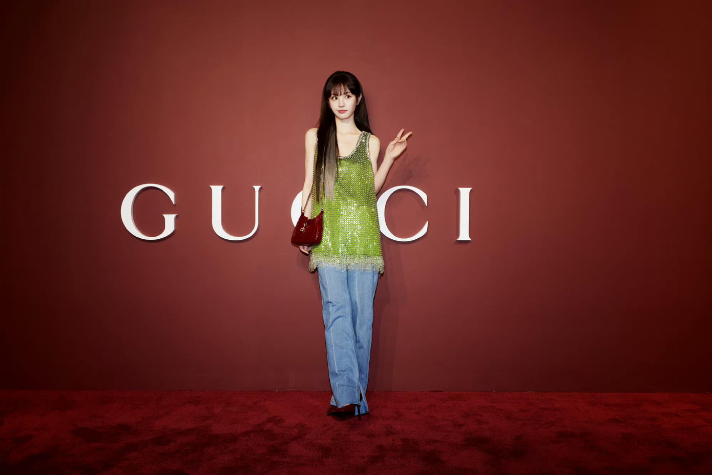Điền Hi Vi từng có nhiều &quot;giao diện&quot; ấn tượng trong những lần đồng hành cùng nhà mốt Gucci.
