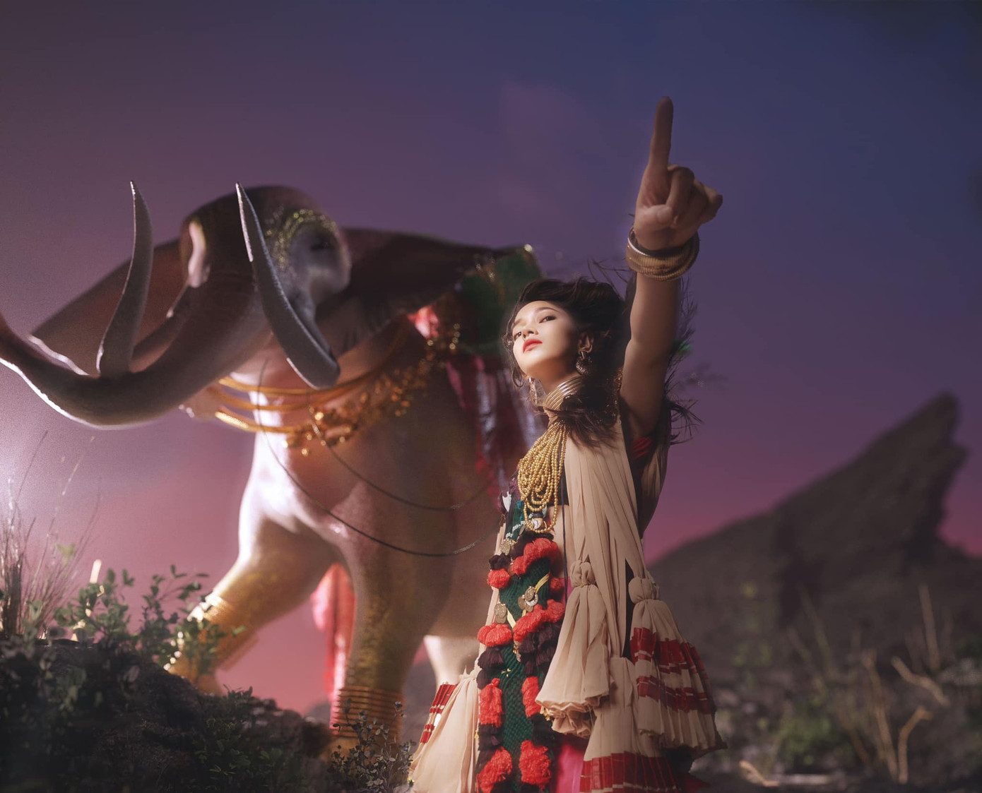 Tạo hình thời trang mạnh mẽ của Châu Bùi với tinh thần “đạp gió rẽ sóng” lấy cảm hứng từ hình ảnh Bà Triệu cưỡi voi ra trận nhận về cơn mưa lời khen. Tạo hình thời trang mạnh mẽ của Châu Bùi với tinh thần “đạp gió rẽ sóng” lấy cảm hứng từ hình ảnh Bà Triệu cưỡi voi ra trận nhận về cơn mưa lời khen.