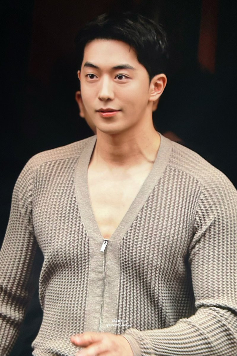 Cận cảnh phong độ nhan sắc của mỹ nam xứ Hàn qua ống kính cam thường. Cận cảnh phong độ nhan sắc của mỹ nam xứ Hàn qua ống kính cam thường.