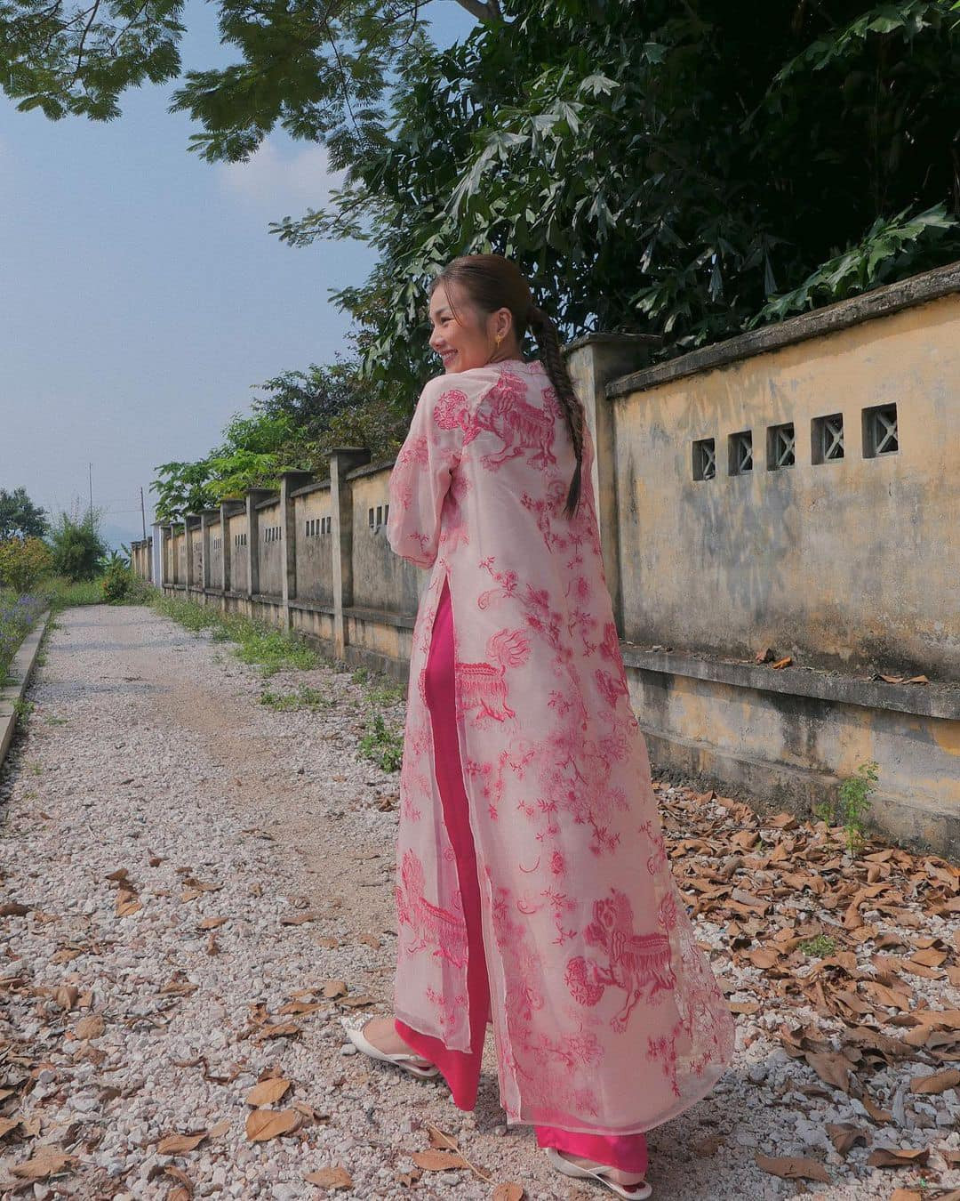 “Chị đại” Thanh Hằng với diện mạo dịu dàng, ngọt ngào hiếm thấy. “Chị đại” Thanh Hằng với diện mạo dịu dàng, ngọt ngào hiếm thấy.