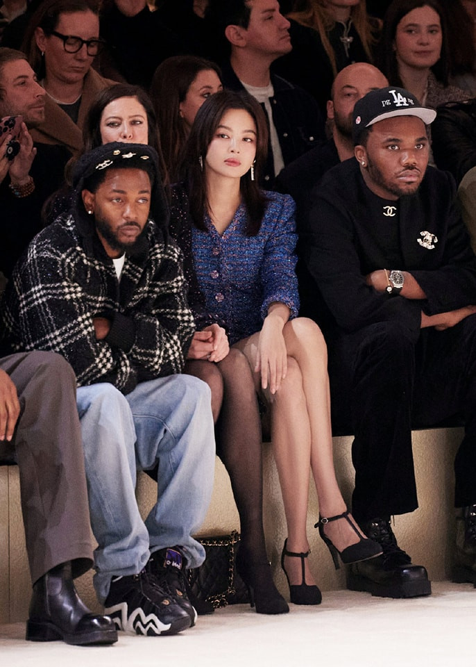 Đại diện duy nhất đến từ Trung Quốc - Tân Chỉ Lôi được khen ngợi nhờ diện mạo trẻ trung.