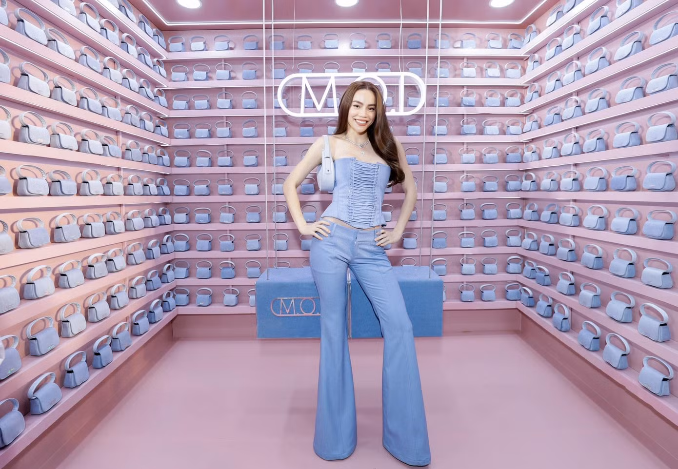 "Chị đại" Hồ Ngọc Hà chuộng các thiết kế áo váy, quây mang đậm hơi thở Y2K khi tham gia các sự kiện những ngày gần đây.