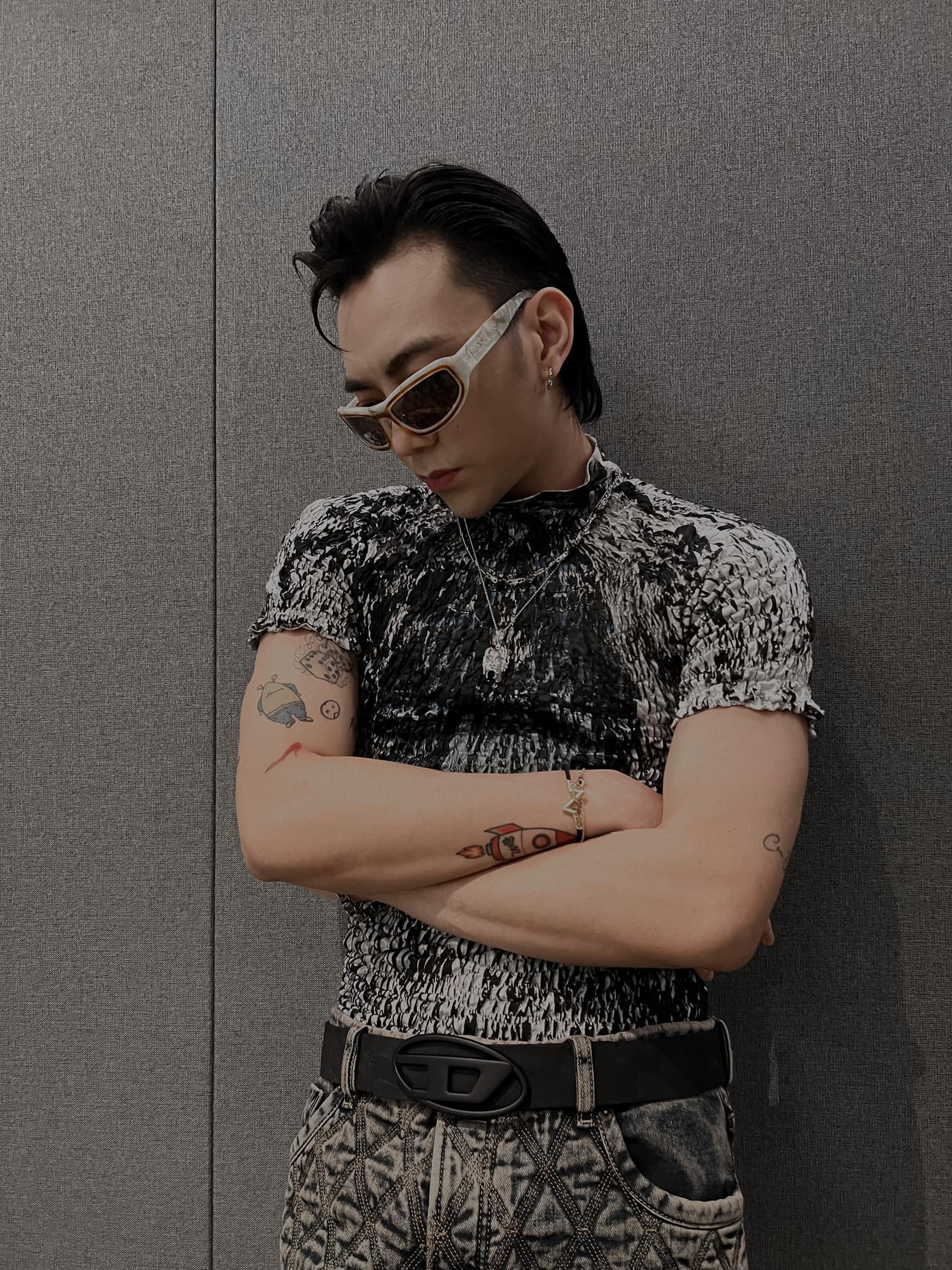 Gu mặc thường ngày năng động, cá tính của Soobin Hoàng Sơn. Gu mặc thường ngày năng động, cá tính của Soobin Hoàng Sơn.