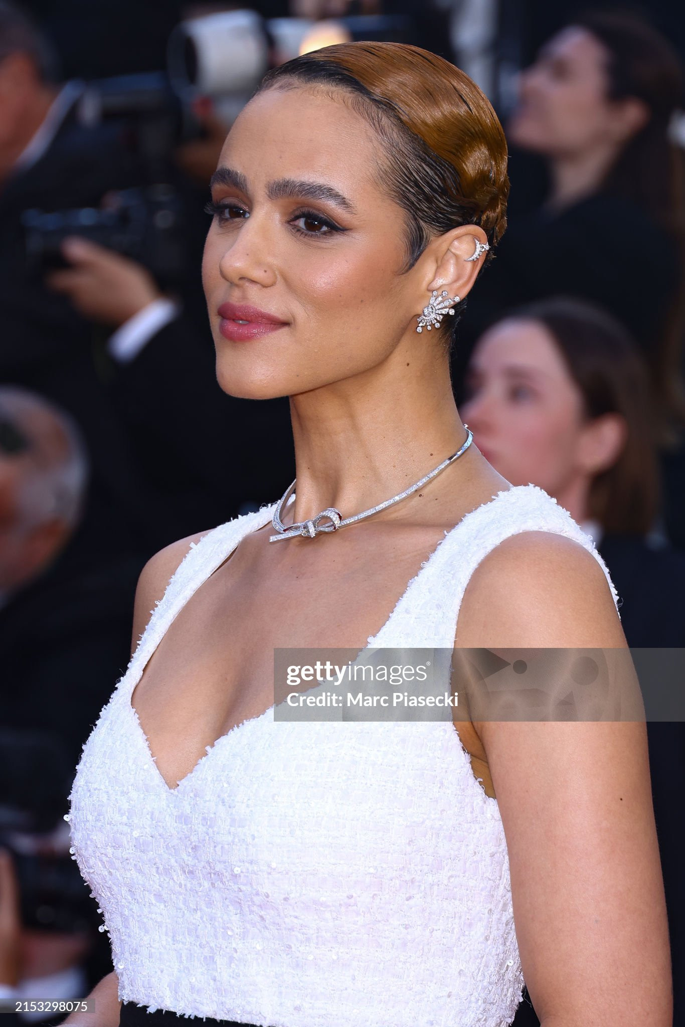 Mỹ nhân Fast & Furious X Nathalie Emmanuel diện đầm tông màu trắng chủ đạo. Mỹ nhân Fast & Furious X Nathalie Emmanuel diện đầm tông màu trắng chủ đạo.