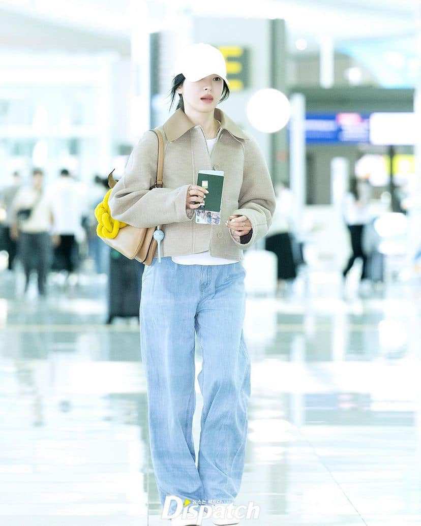 Tạo hình sân bay của đại sứ thương hiệu toàn cầu có tổng giá trị hơn 10.300 USD (hơn 253 triệu đồng).