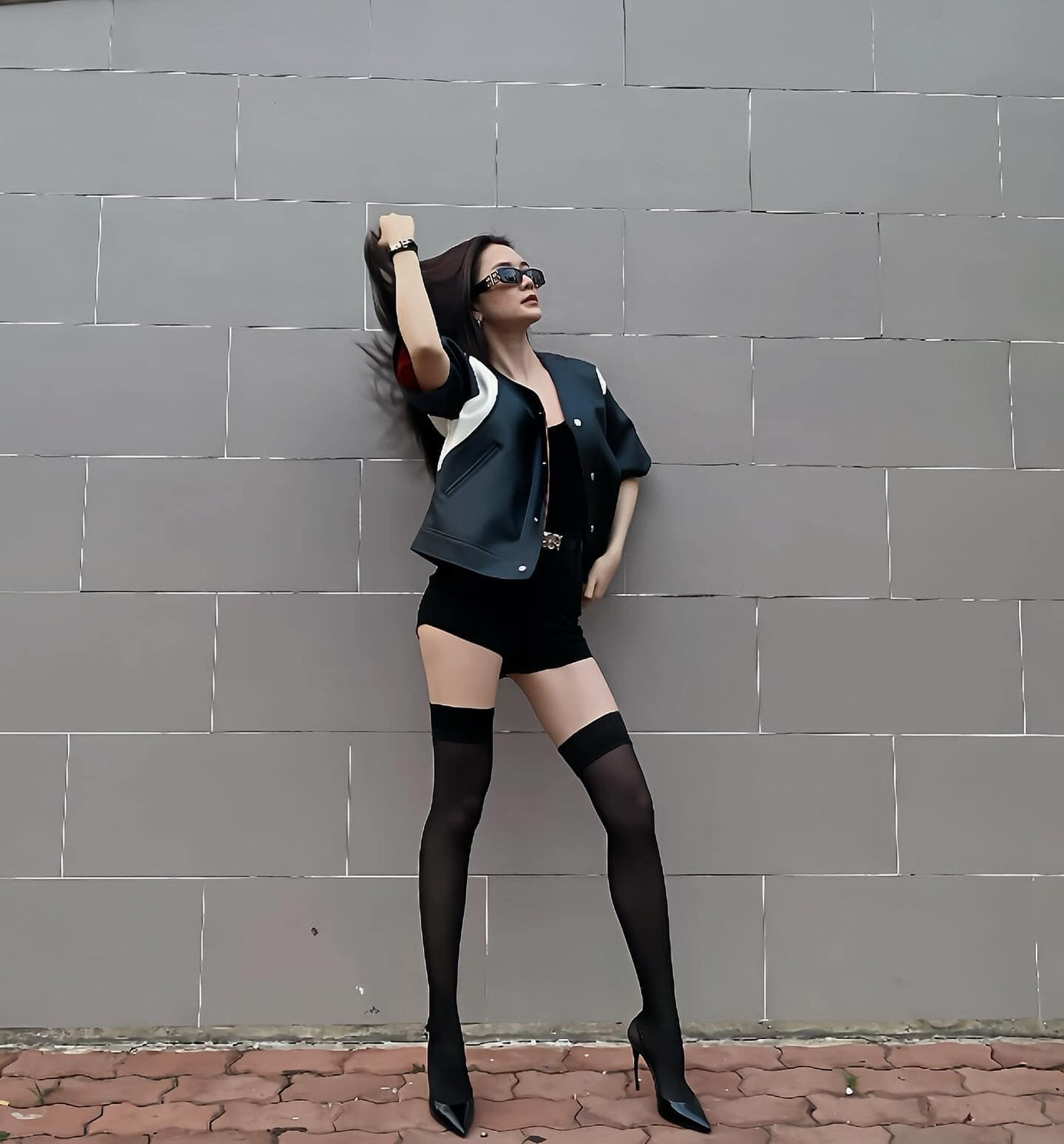 Thiều Bảo Trang sở hữu vóc dáng mảnh mai, nhan sắc cuốn hút ở tuổi 33.